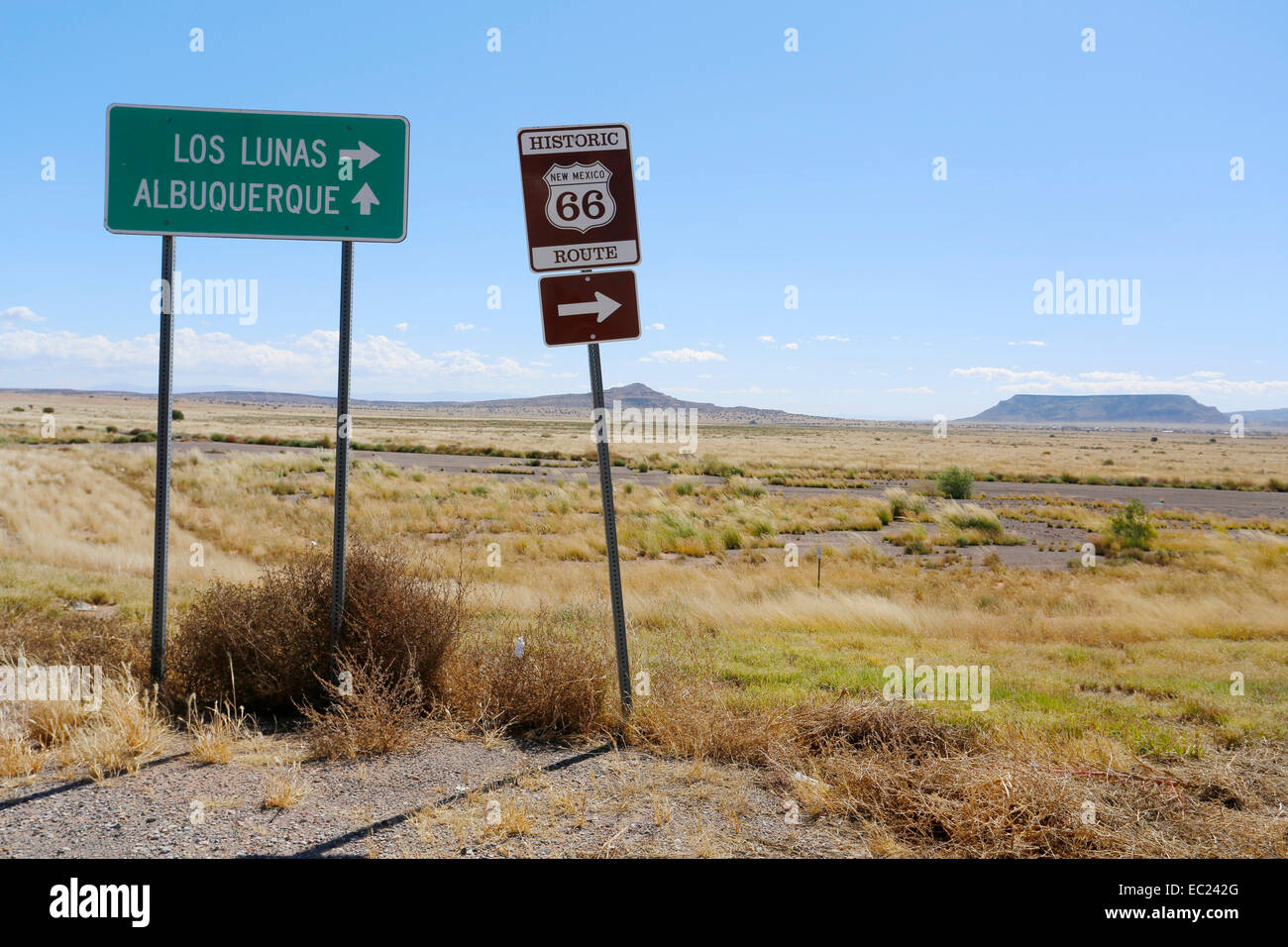 Abzweigung nach der historischen Route 66, Los Lunas nach Albuquerque, New Mexico, Vereinigte Staaten Stockfoto