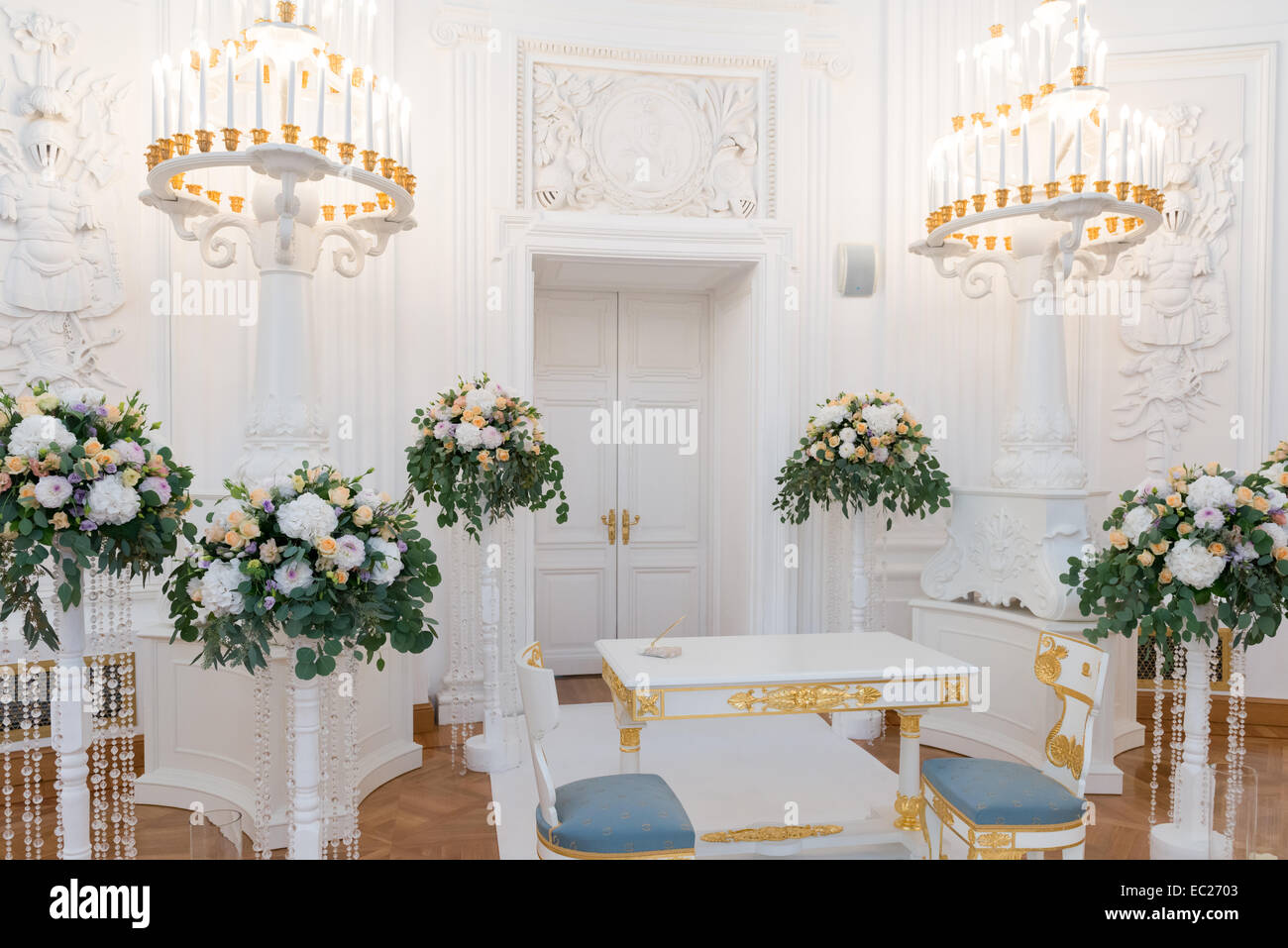 Hochzeit Zeremoniehalle bereit für Brautpaar und Gäste Stockfoto