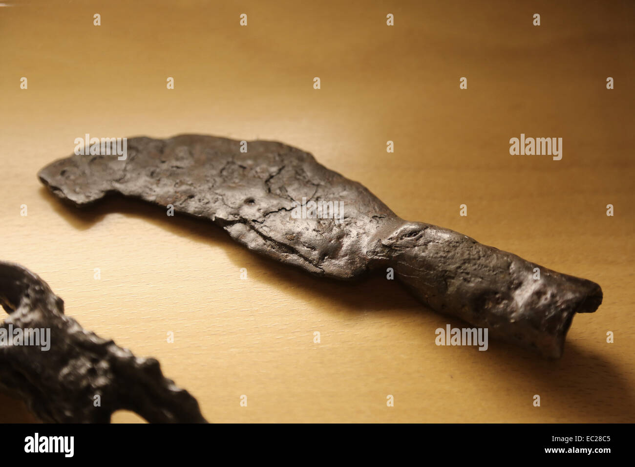 Römischen Reiches. Facula Vieatica. Eiserne Sichel. Früher im Weinberg zu arbeiten. 1. Jh. n. Chr.. Museum für Stadtgeschichte. Barcelona. Spanien. Stockfoto