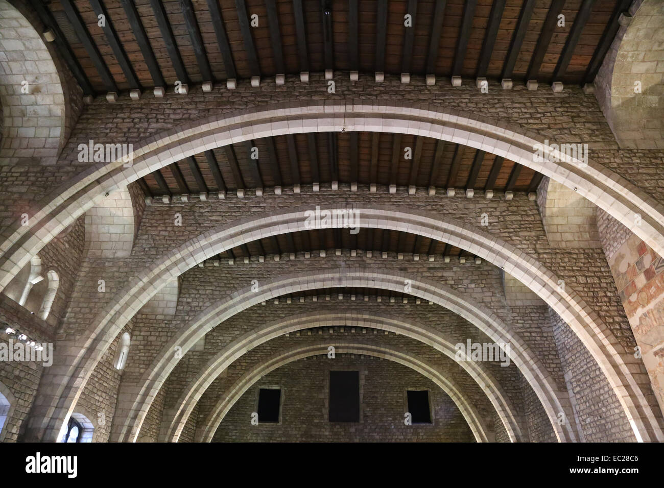 Spanien. Barcelona. Die Tinell Halle. 1359-1362 erbaut von König Peter IV.. Komplex des Grand Royal Palace. Stockfoto