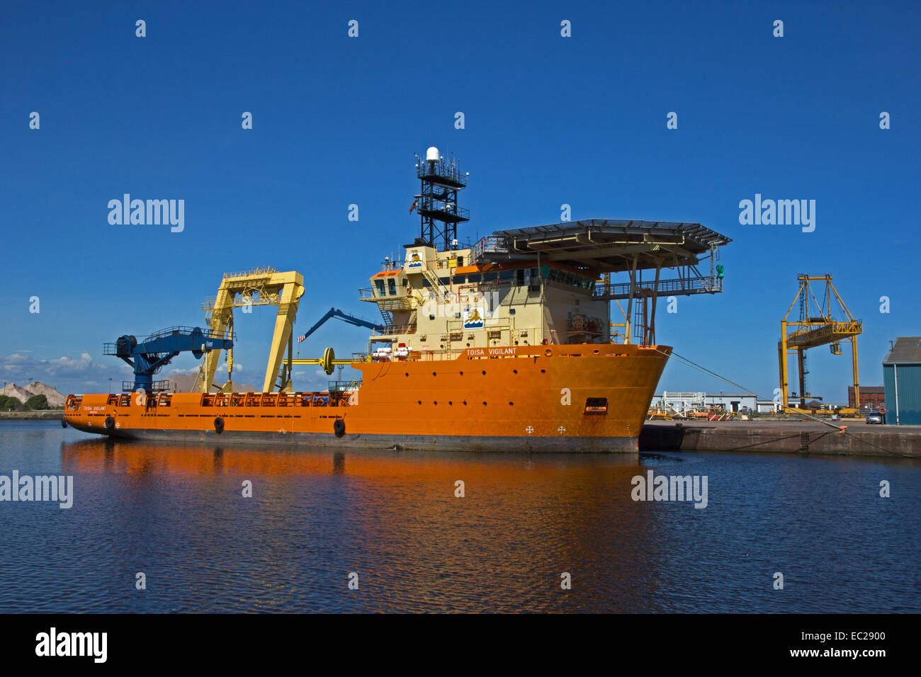 Versorgungsschiff, Toisa Vigilant, im Hafen von Leith, Edinburgh, Schottland Stockfoto