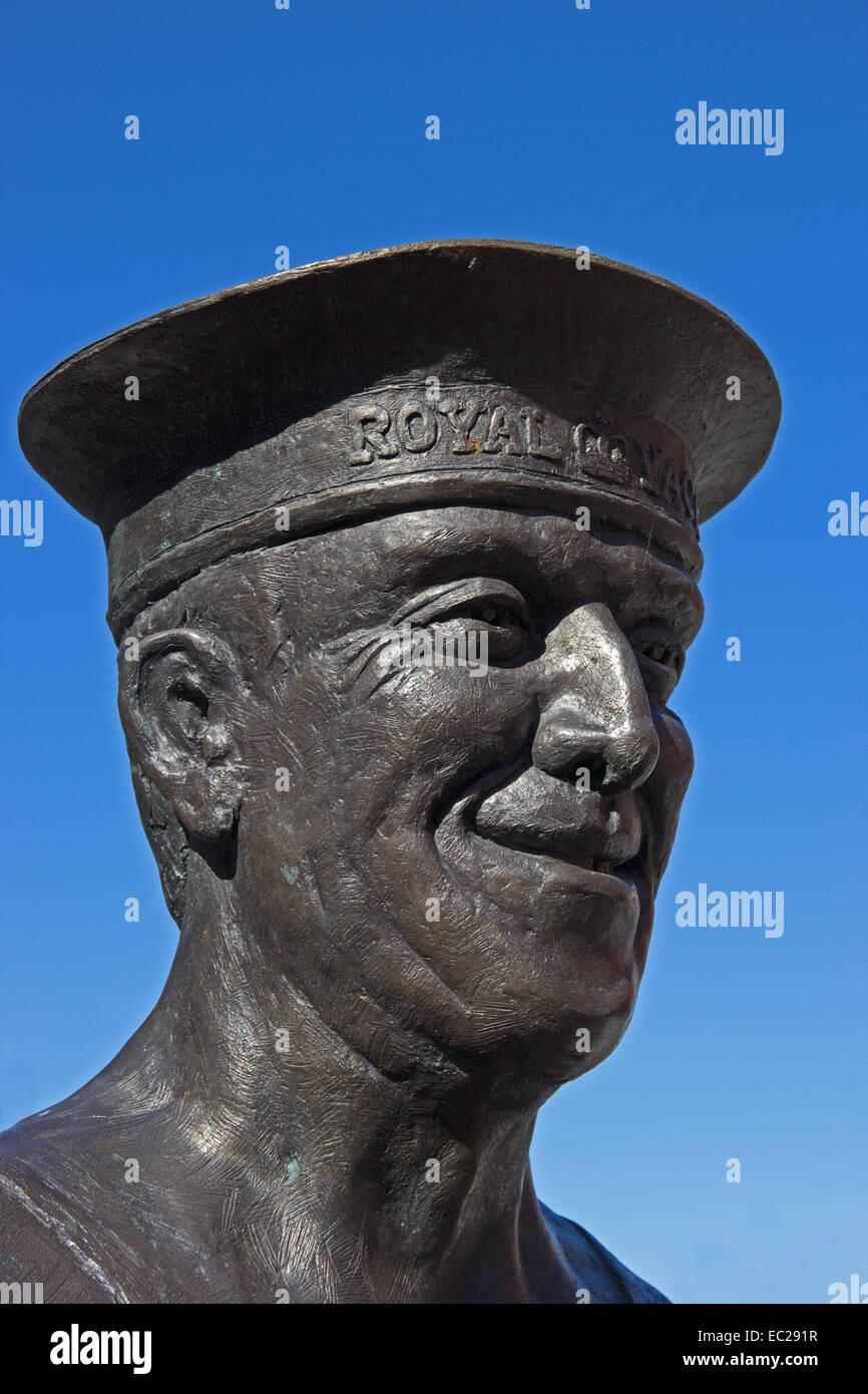 Bronzestatue des "Yottie" in Auftrag gegeben, um den Service der alle Besatzungen der Royal Yacht Britannia zu gedenken Stockfoto