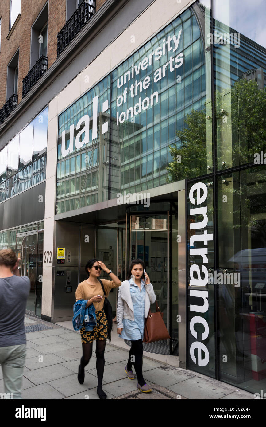 Eingang des Gebäudes UAL (Universität der Künste London), London, UK Stockfoto