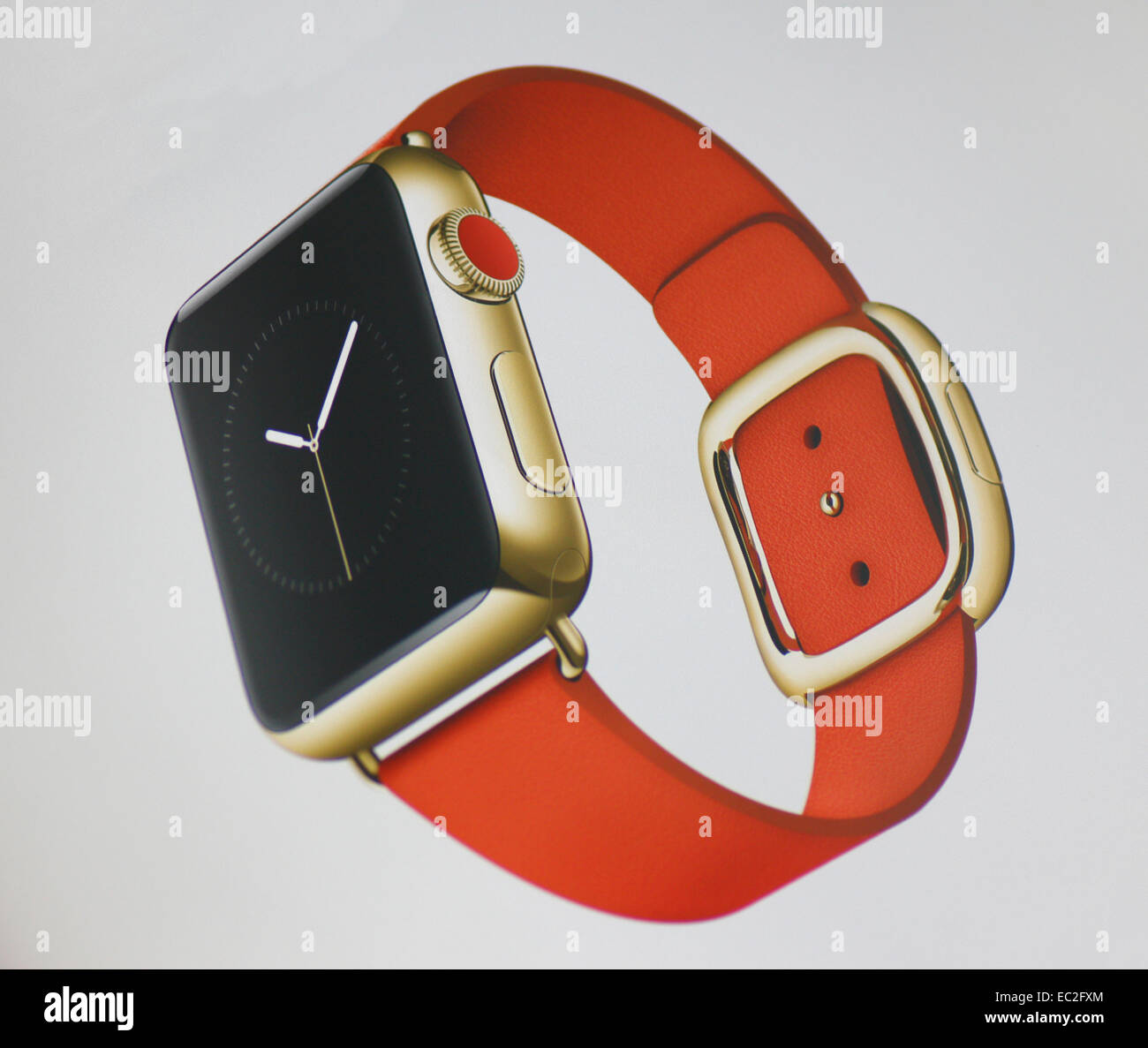 Apple Watch - die Apple Watch Kollektion bietet hochglanzpoliertem Edelstahl und Raum schwarzen Edelstahlgehäuse. Die dis Stockfoto