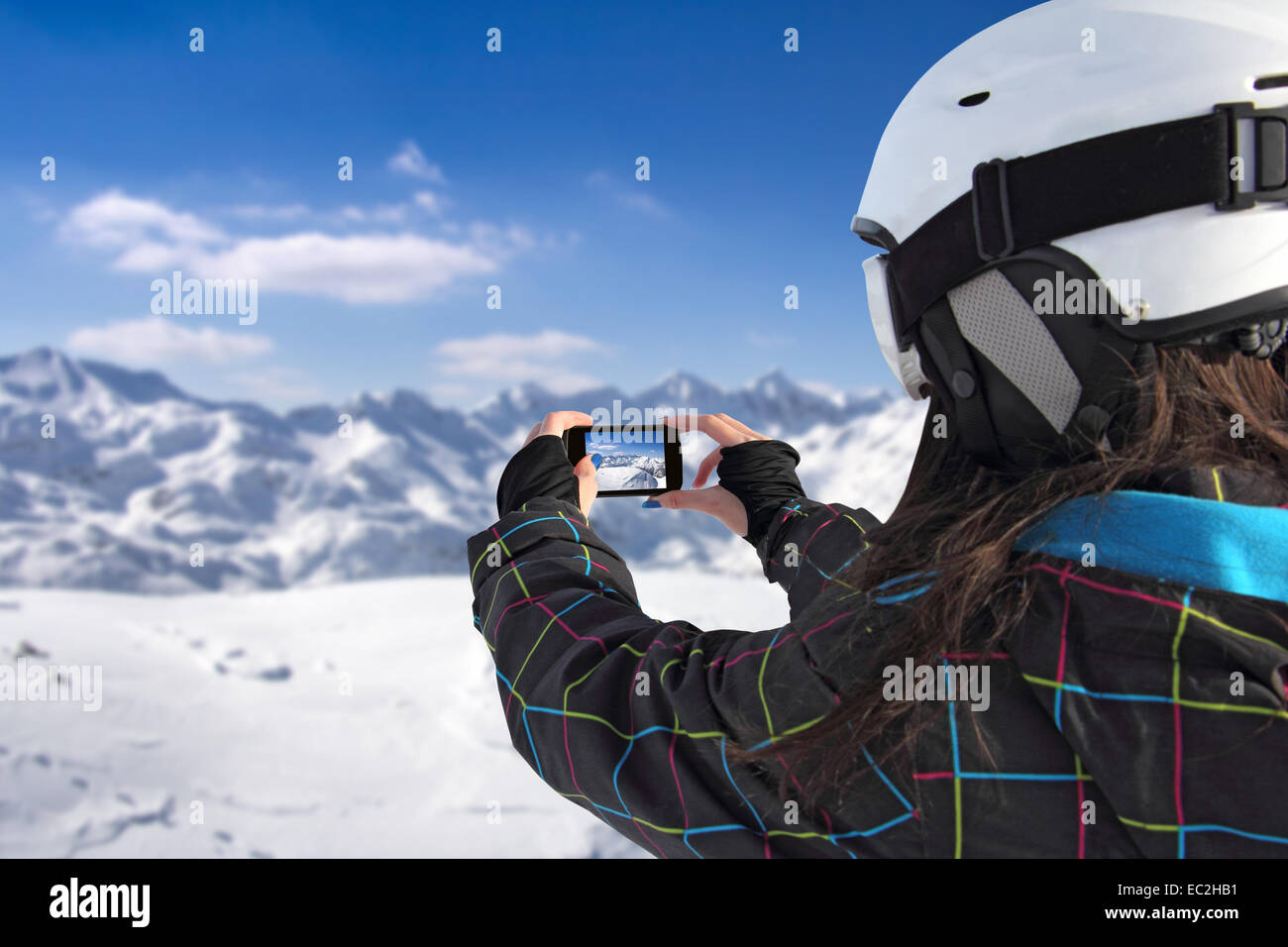 Fotografieren von Winter Landschaft Berge und Schnee, mit Handy Stockfoto