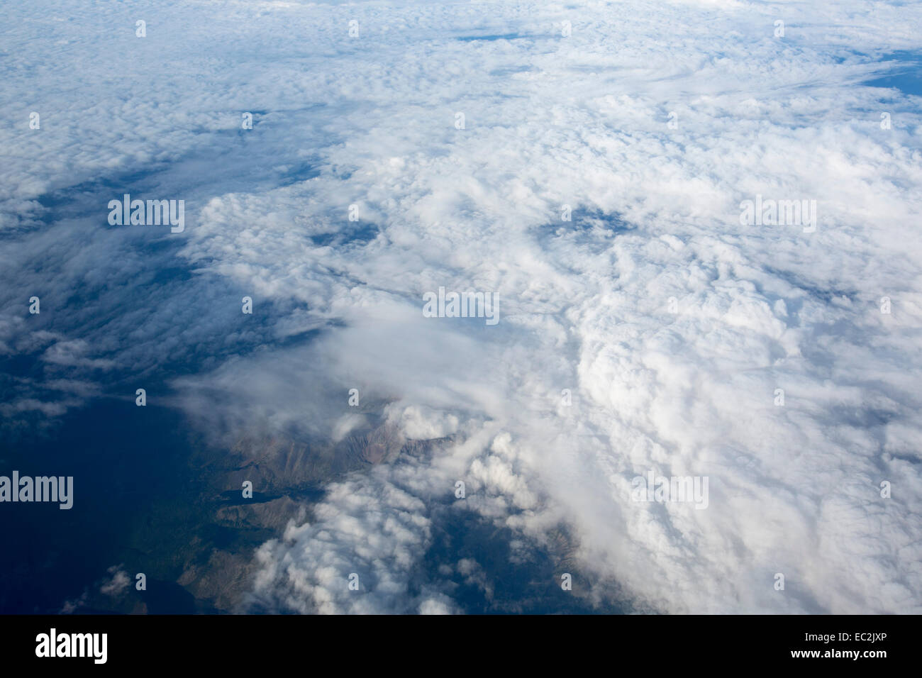 Bilder mit hoher Auflösung von Clounds und blauer Himmel. Stockfoto