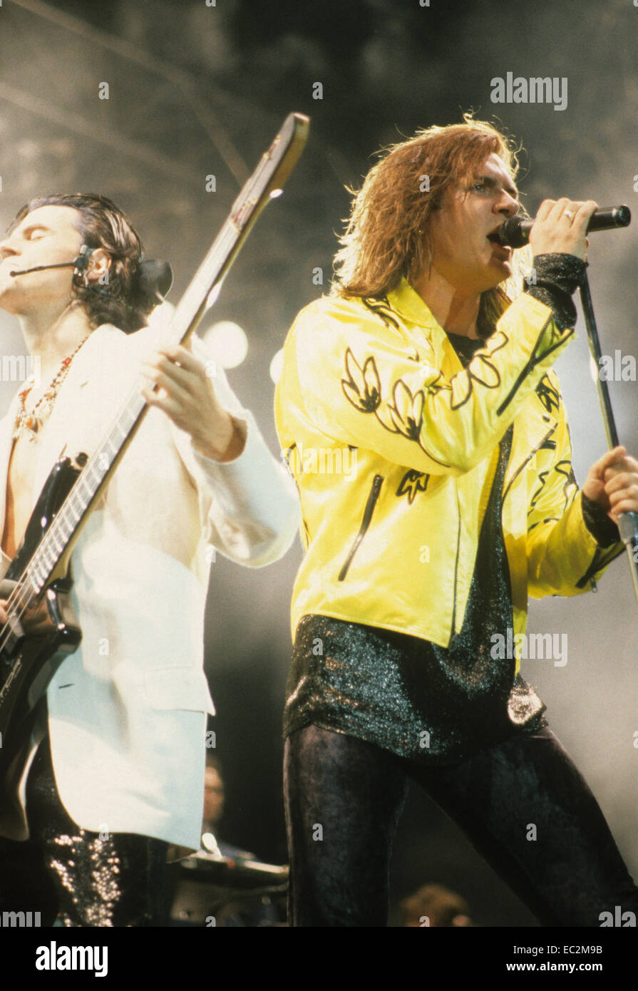 DURAN DURAN UK-pop-Gruppe über 1989 mit Simon Le Bon auf der rechten Seite Stockfoto