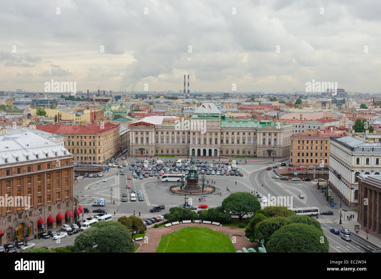 St. Isaak Platz und dem Denkmal für Nikolaus i. in St. Petersburg, Russland Stockfoto