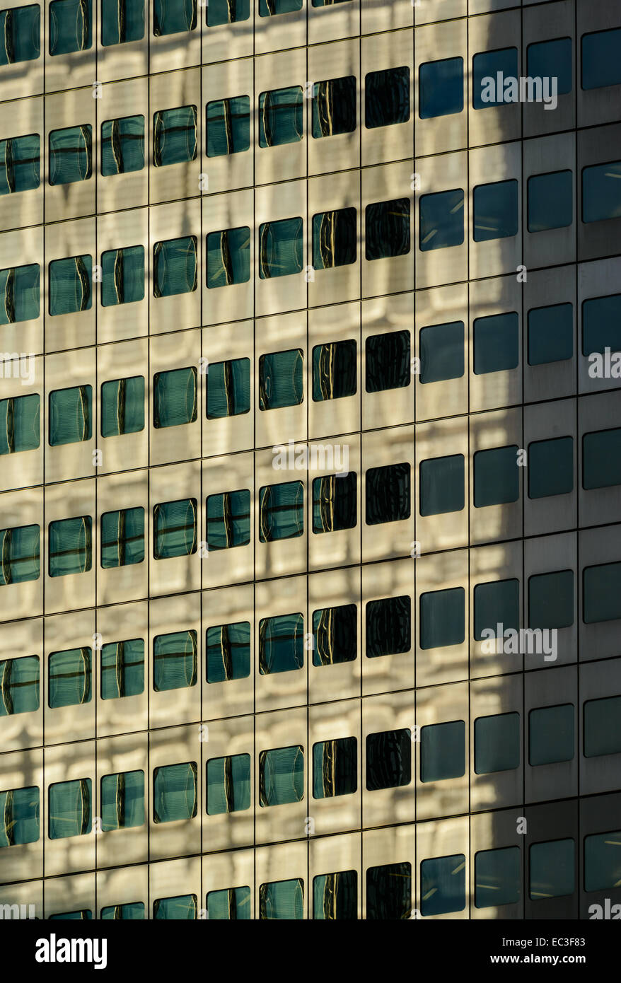 Der Silver Tower, Heimat der DB Systel Company in Frankfurt Am Main. Stockfoto