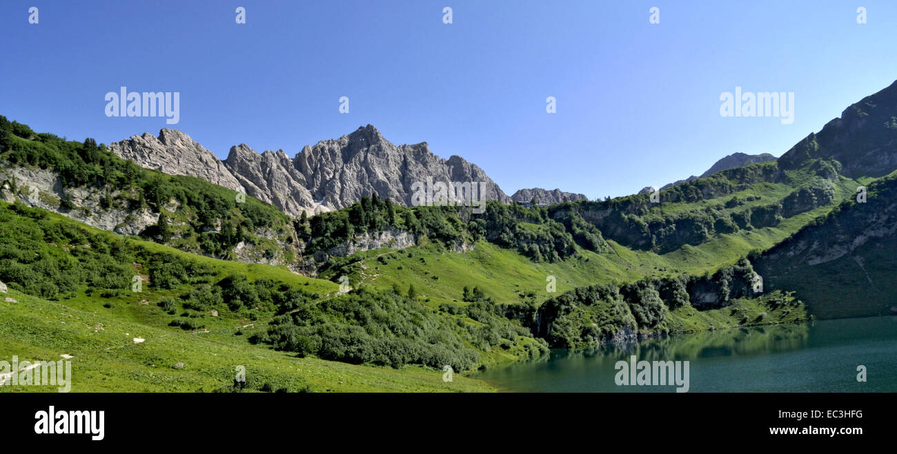 See in den Bergen Tirols Stockfoto