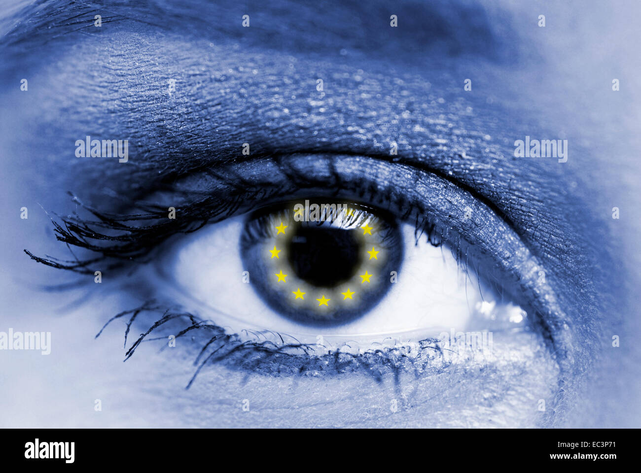 Frau s Auge mit EU-Zeichen Stockfoto