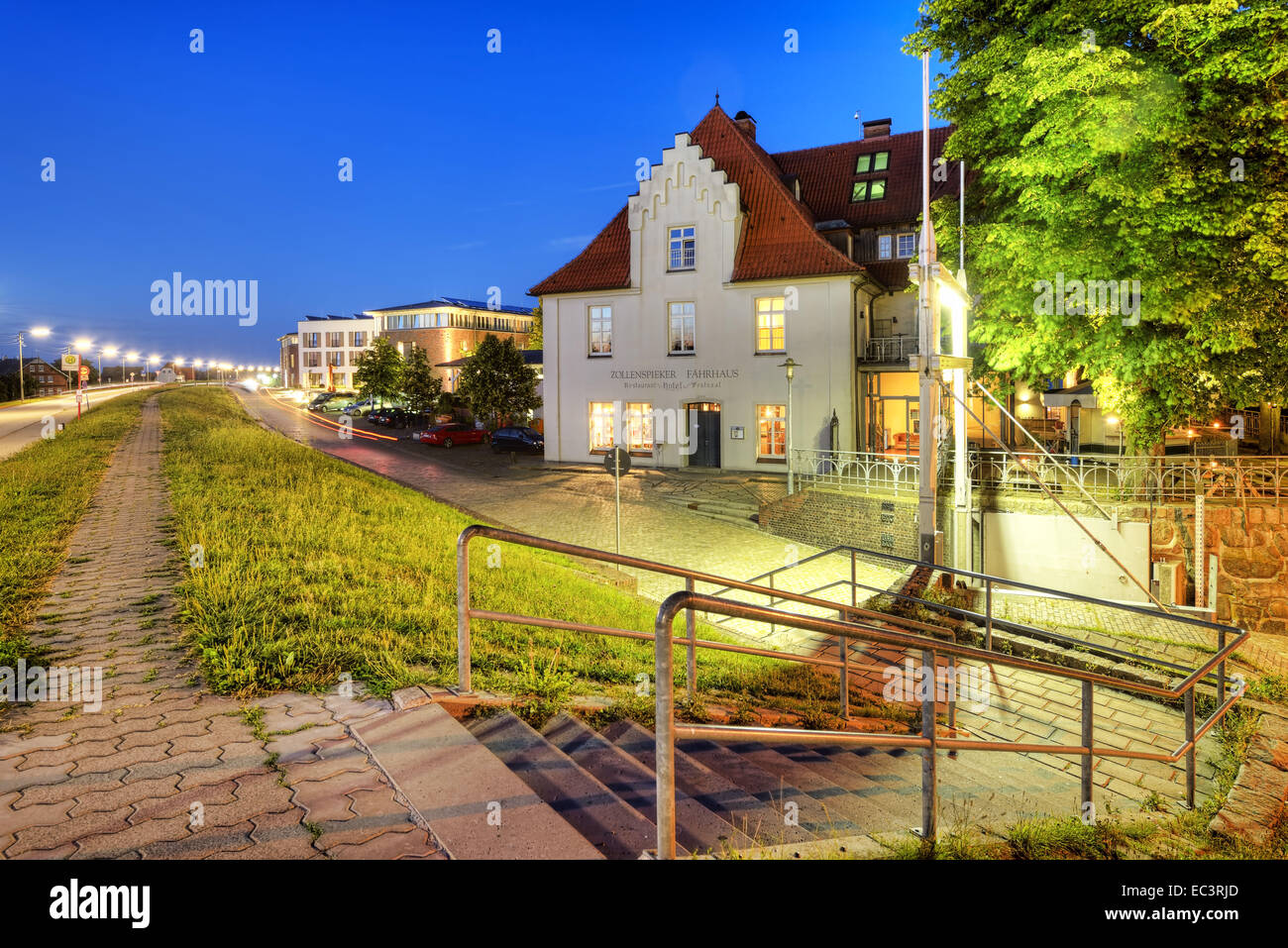 Zollenspieker faehrhaus Fotos und Bildmaterial in hoher Auflösung Alamy