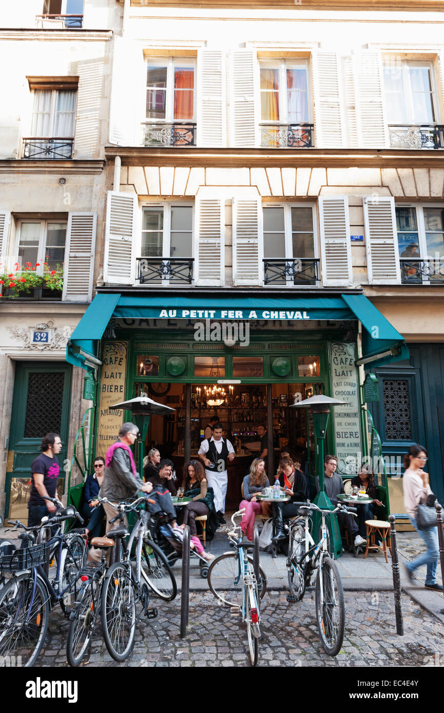 Rue Du Tempel Stockfotos Und Bilder Kaufen Alamy