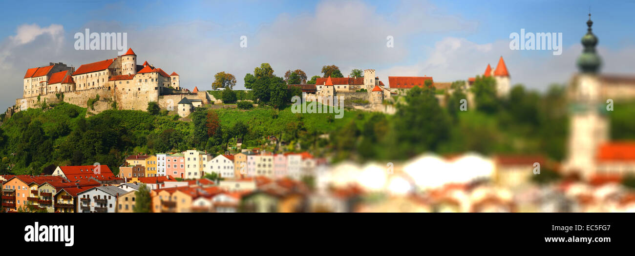 Burghausen ist die längste Burg der Welt Stockfoto