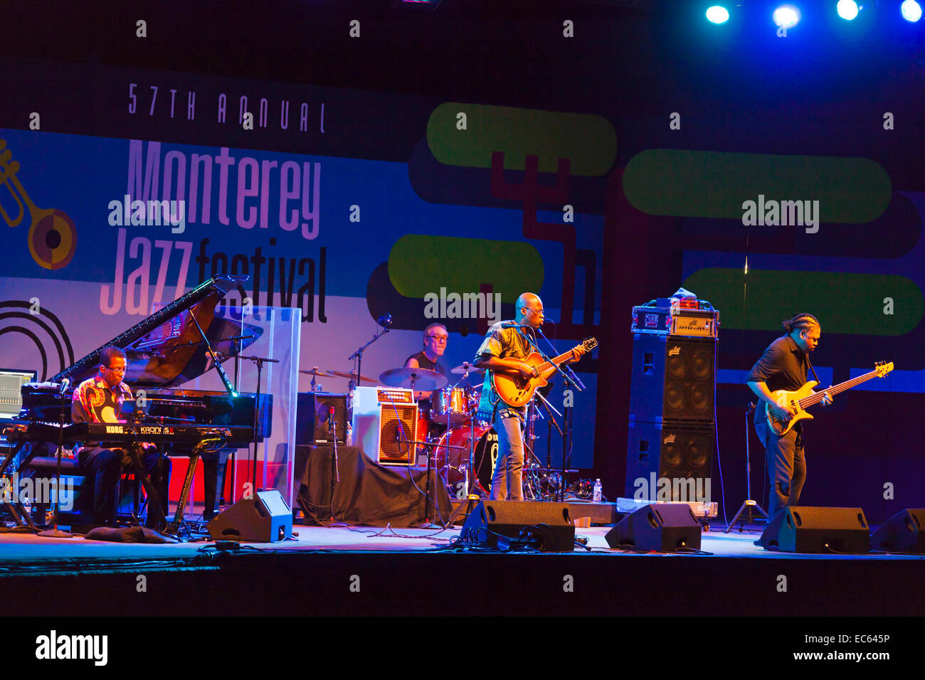 HERBIE HANCOCK Preforms auf der Hauptbühne auf dem MONTEREY JAZZ FESTIVAL Stockfoto