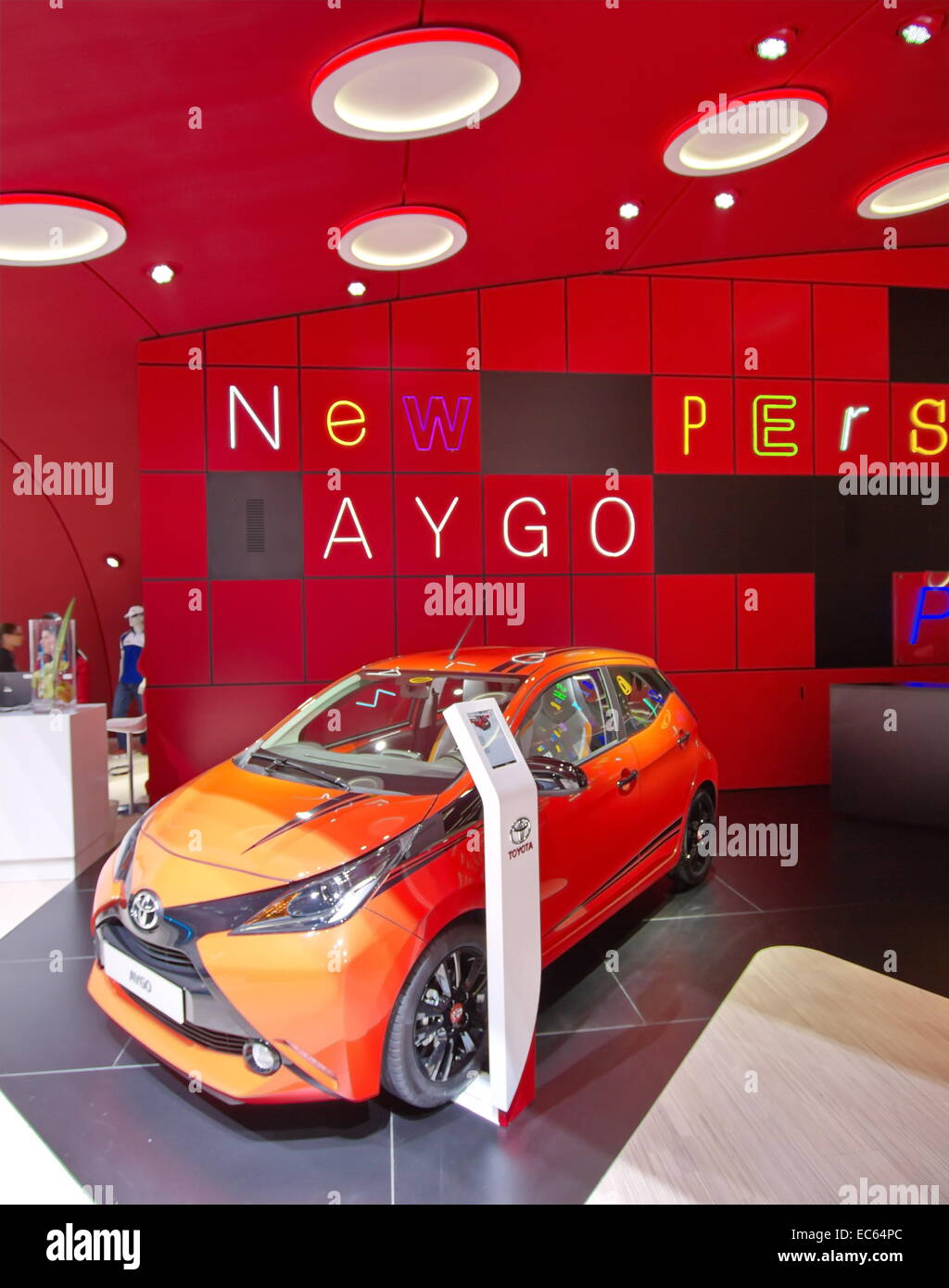 Genf - März 13: orange Aygo Toyota auf dem Display an der 84. International Motor Show Palexpo - Genf am 13. März 2014 in Gen Stockfoto