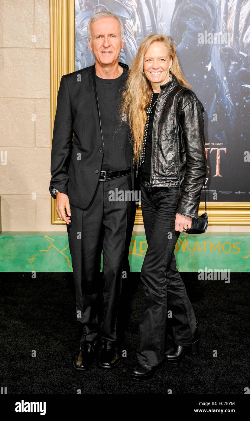 Hollywood, USA. 9. Dezember 2014. James Cameron & Frau Suzy Amis der Hobbit - die Schlacht der fünf Heere Film Premiere 12.09.2014 Hollywood/Bild Allianz Credit: Dpa picture-Alliance/Alamy Live News Stockfoto