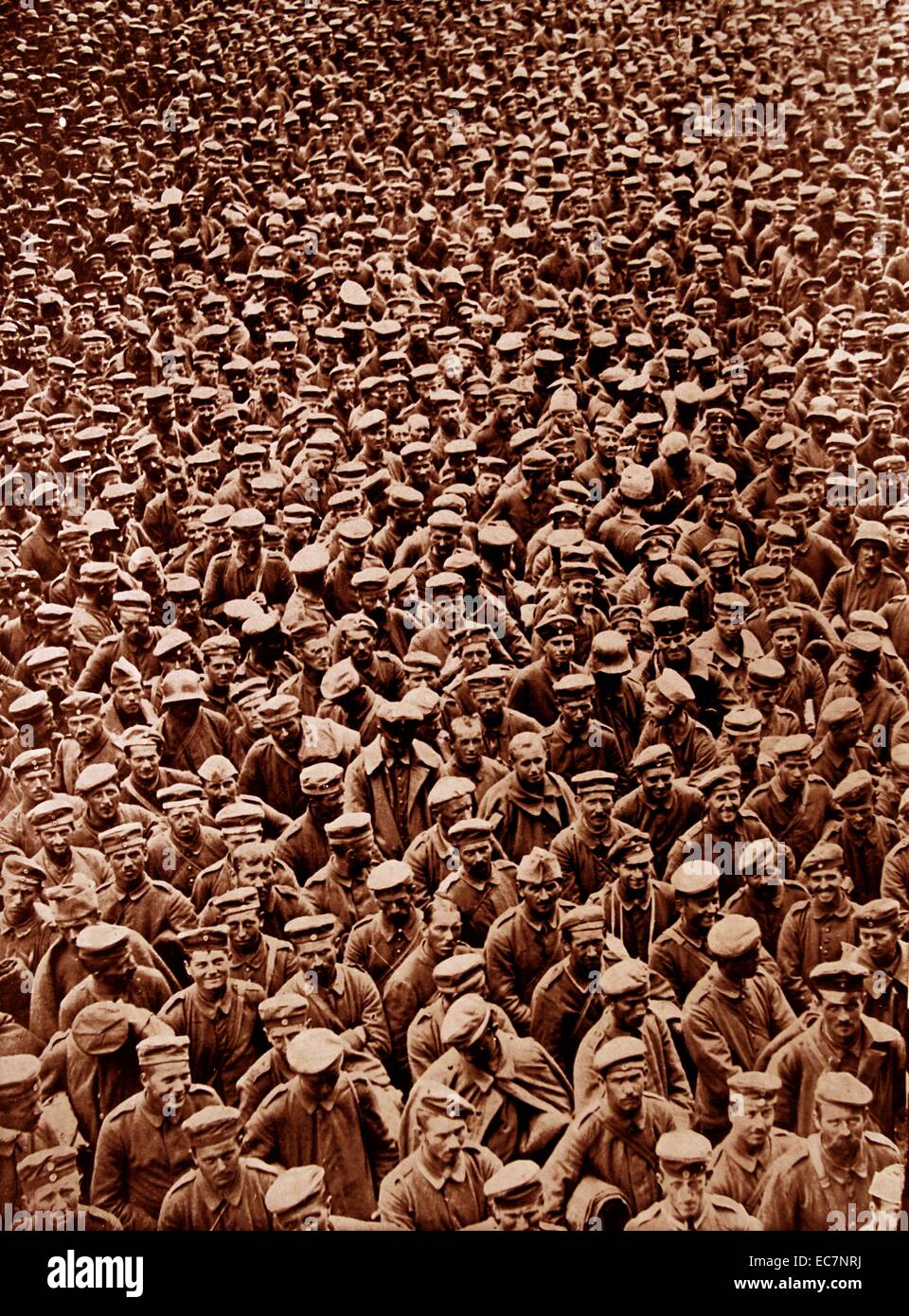 Deutsche Kriegsgefangene in einem Gefangenenlager in Frankreich während Erster Weltkrieg Stockfoto