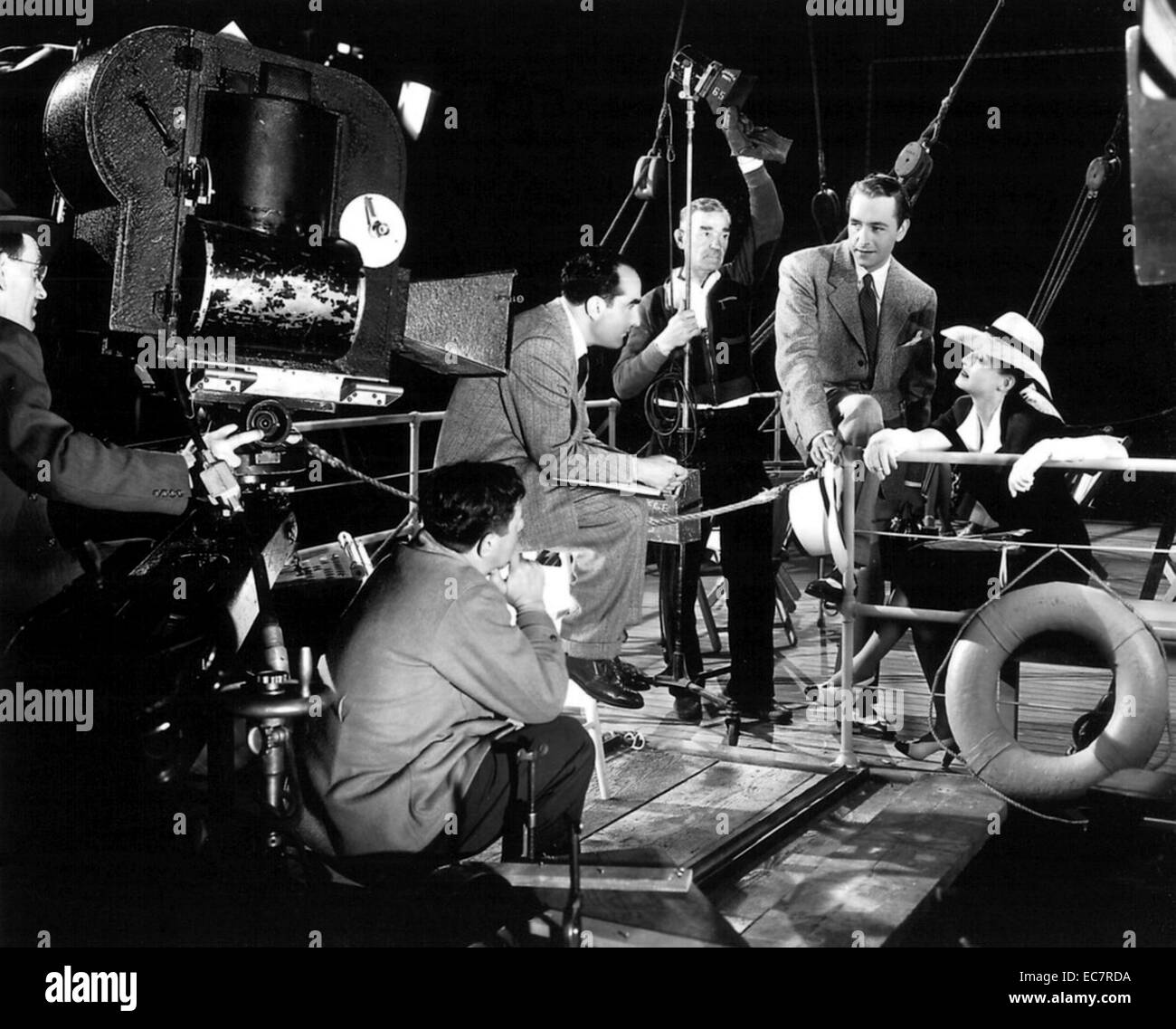 Jetzt, Voyager ist ein 1942 American drama Film mit Bette Davis, Paul Henreid, Claude Zügel. Regie: Irving Rapper der Film basiert auf der 1941 gleichnamigen Roman von Olive Higgins Prouty. Der Film wird in der Bibliothek des Kongresses 'United States National Film Registry. Stockfoto