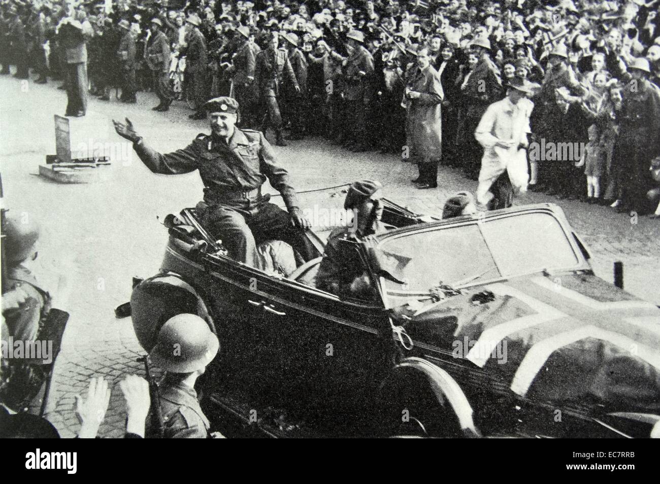 Prinz Olav von Norwegen kehrt heim nach der Befreiung von Norwegen nach dem zweiten Weltkrieg Stockfoto