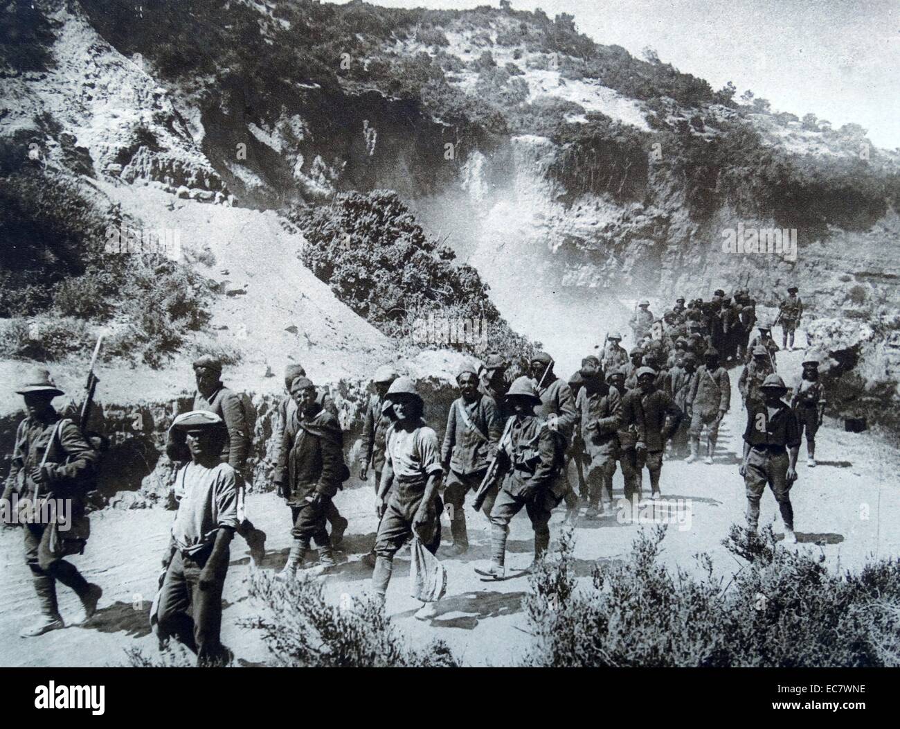 Türkische Kriegsgefangene nach der Schlacht von Gallipoli. Stockfoto