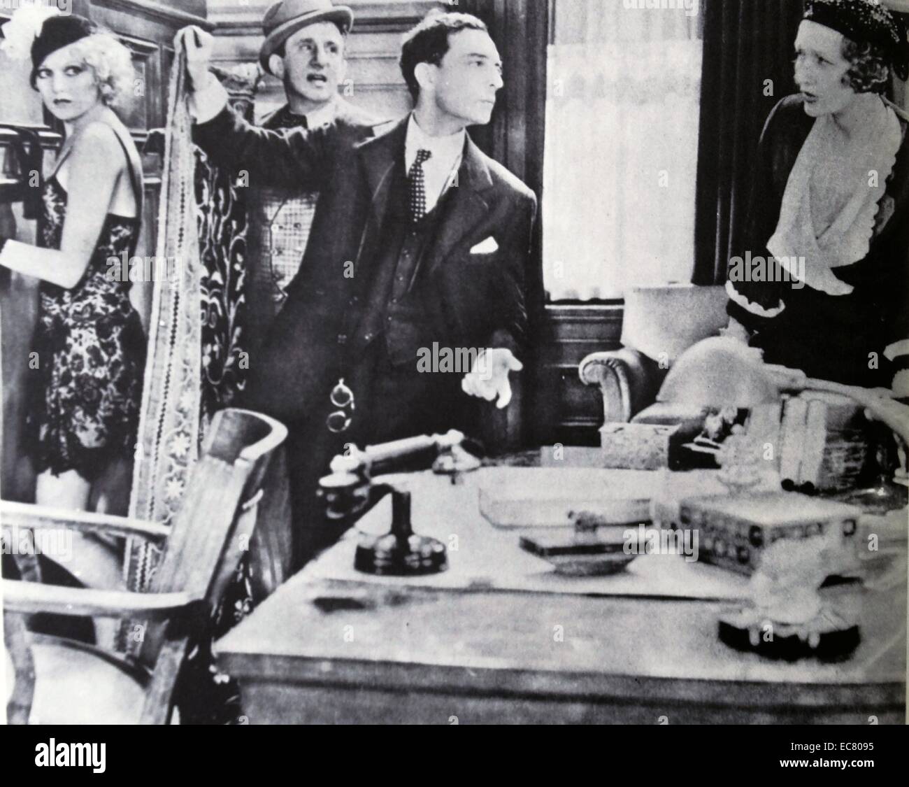 Thelma Todd, Jimmy Durante, Buster Keaton und Hedda Hopper in "Leicht sprechen", 1932. Stockfoto