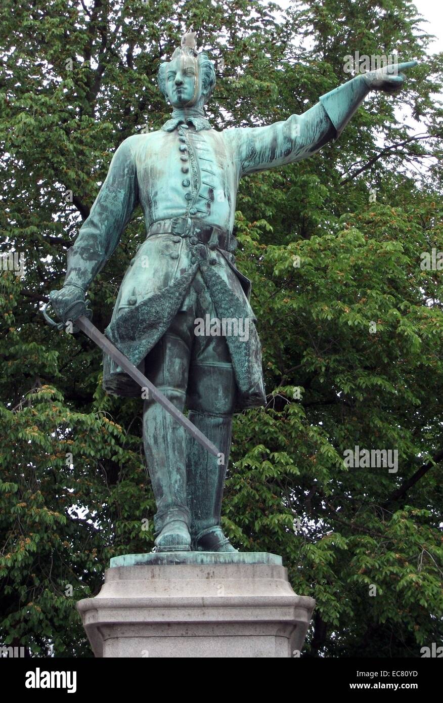 Statue von Charles XII auch Carl (1682-1718), latinisiert zu Carolus Rex, war der König von Schweden von 1697 bis 1718. Er gehörte zu dem Haus von Pfalz-zweibrücken, einer Nebenlinie der Wittelsbacher. Charles war der einzige überlebende Sohn von Karl XI und Ulrika Eleonora der Ältere. Er macht, nach sieben - Monat Übergangsregierung, im Alter von 15 Jahren. Stockfoto