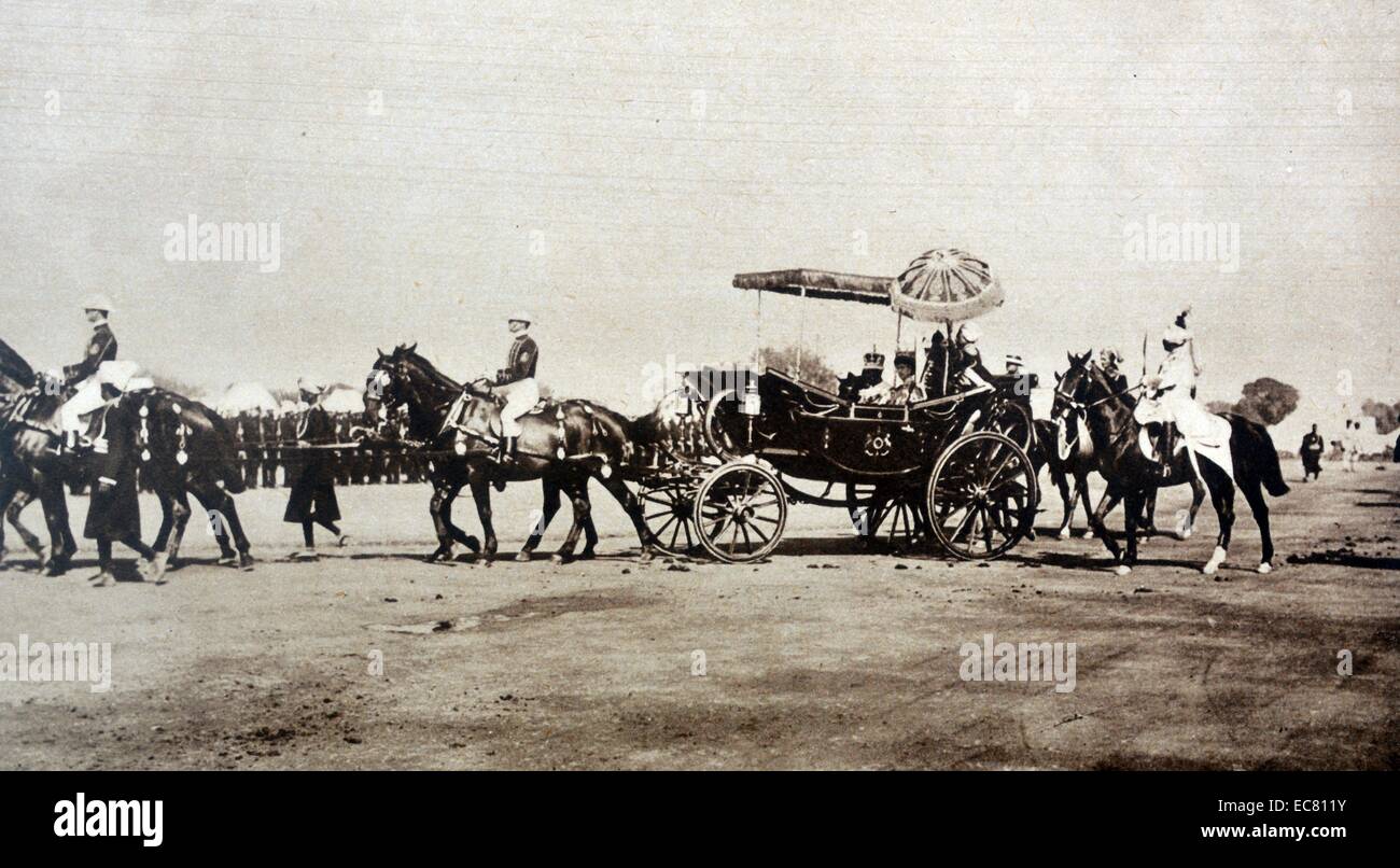 Foto des königlichen Besuchs in Indien von König George V (1865-1935) und Queen Mary von Teck (1867-1953). Datiert 1911 Stockfoto