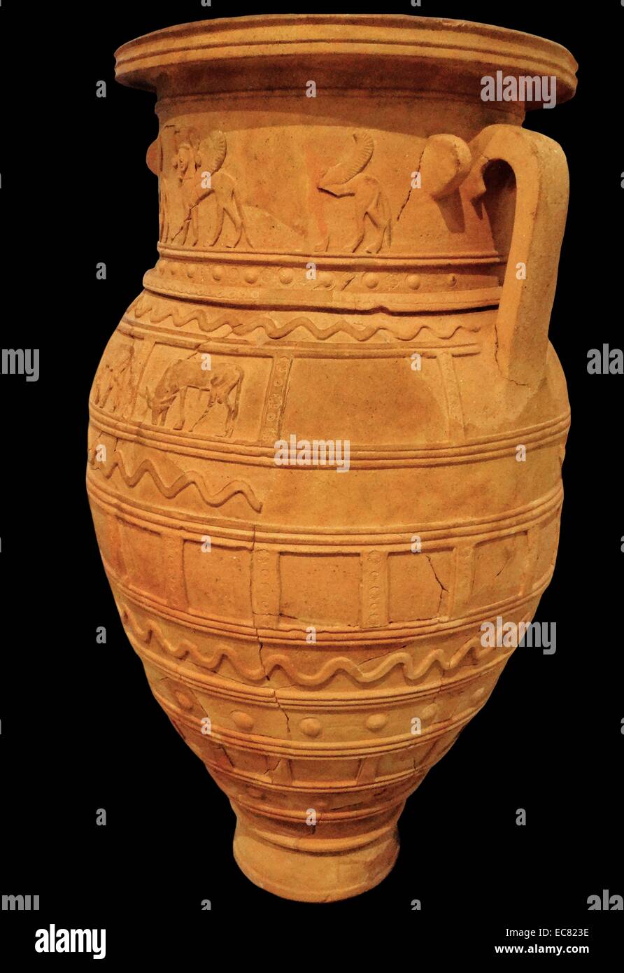 Sehr große Storage Jar (nach Höhe) als Pithos; Kreta bekannt; 700-600 v. Chr. häufig mit Sphinx eingerichtet; Stier; Schlange oder geometrische Muster. Stockfoto