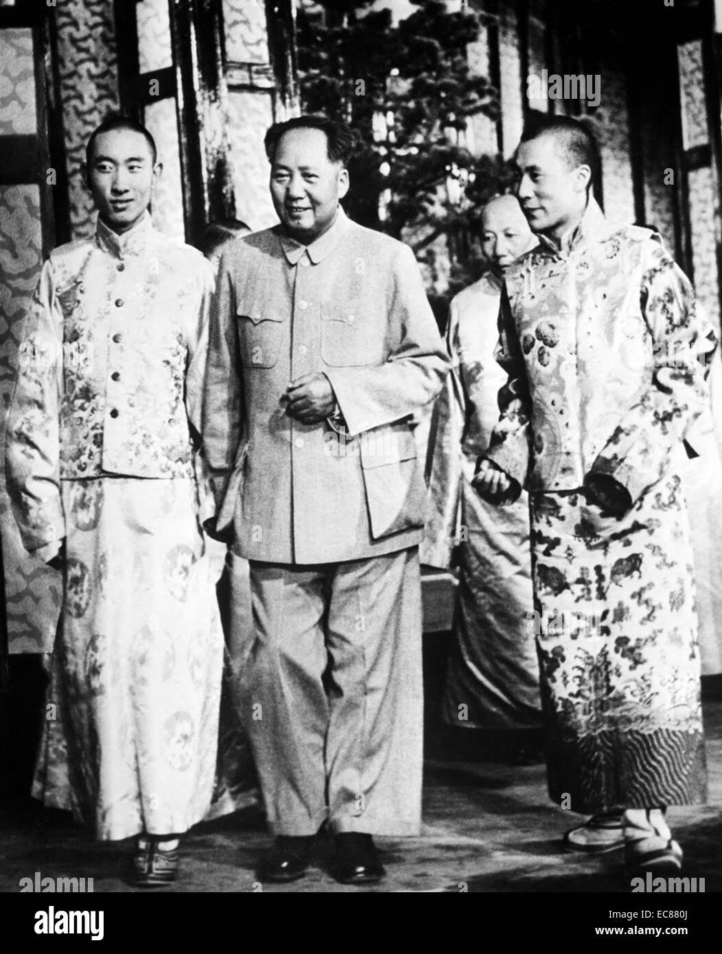 Foto von Pachen Lama, Mao Tse Tung und der Dalai Lama in Peking. Datiert 1958 Stockfoto