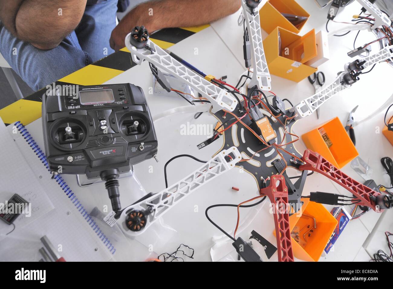 Italien, Mailand FabLab (Fabrication Laboratory), Werkstatt für den Bau einer Drohne Stockfoto