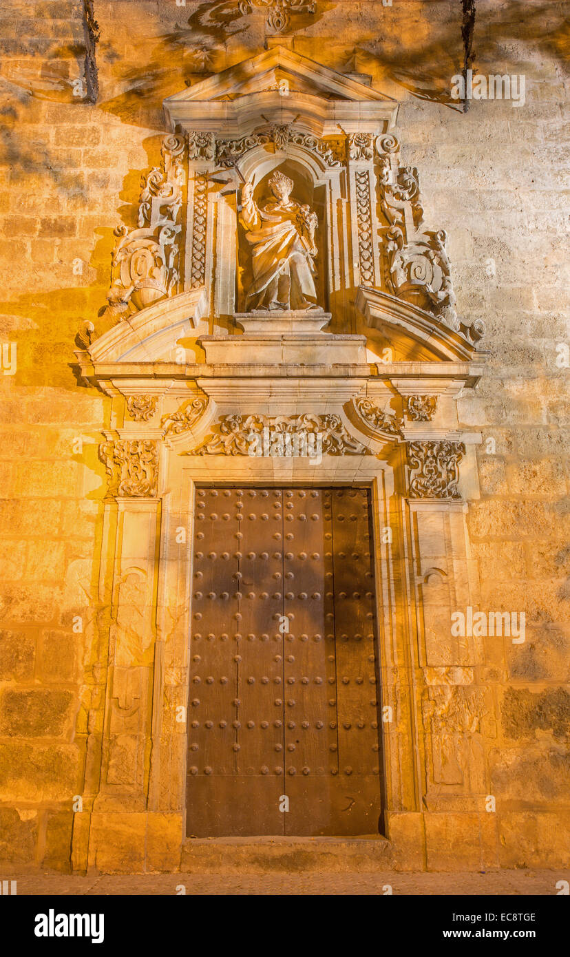 Sevilla - die Seite Barockportal der Kirche Iglesia de Santa Maria Magdalena Stockfoto