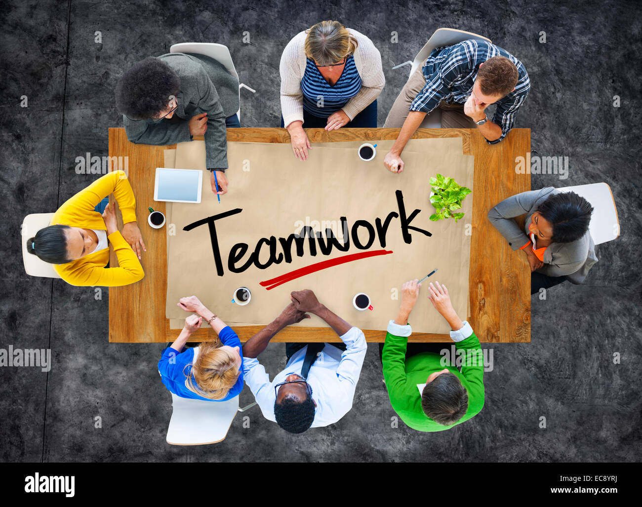 Menschen in einer Besprechung und einzigen Wort Teamwork Stockfoto