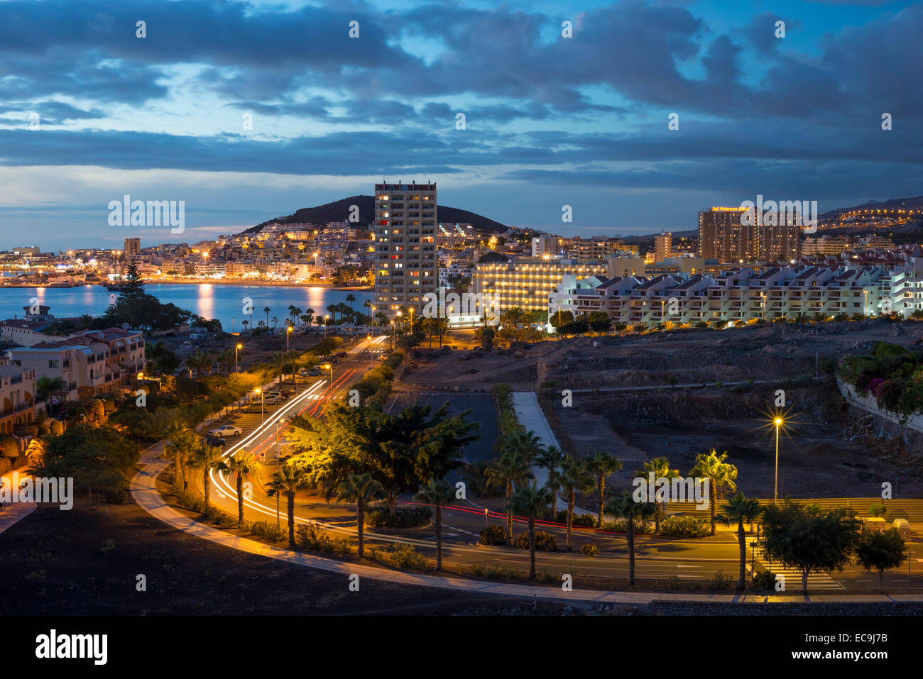 Nacht-Blick auf den Ferienort Los Cristianos, Teneriffa, Kanarische Inseln, Spanien Stockfoto