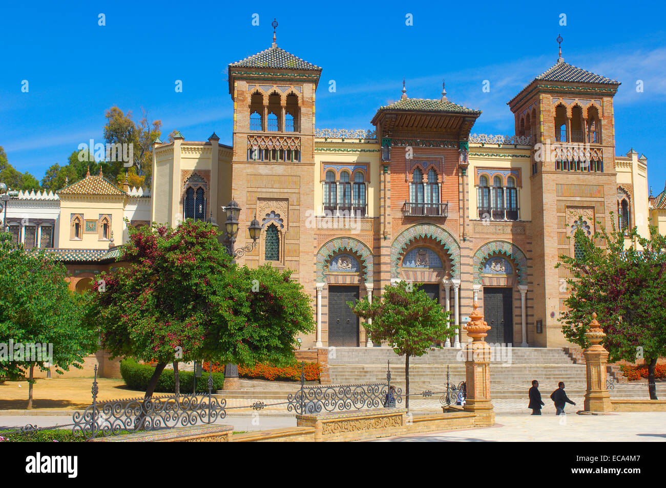 Museum der populären Künste und Bräuche "Mudéjar Pavilion" in Maria Luisa Park, Sevilla, Andalusien, Spanien, Europa Stockfoto