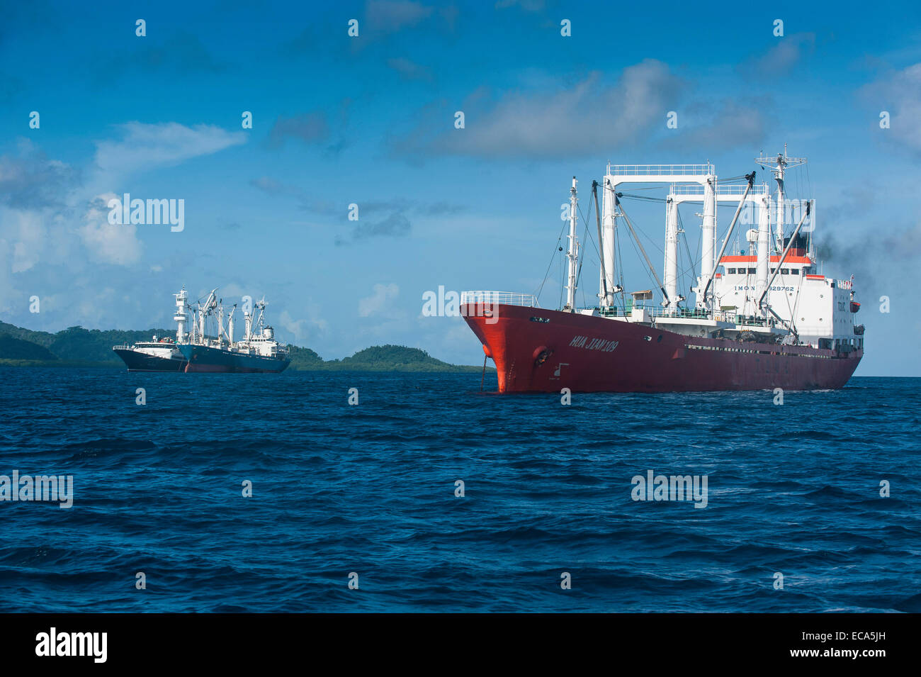 Chinesische Fischtrawler, Pohnpei, Mikronesien Stockfoto