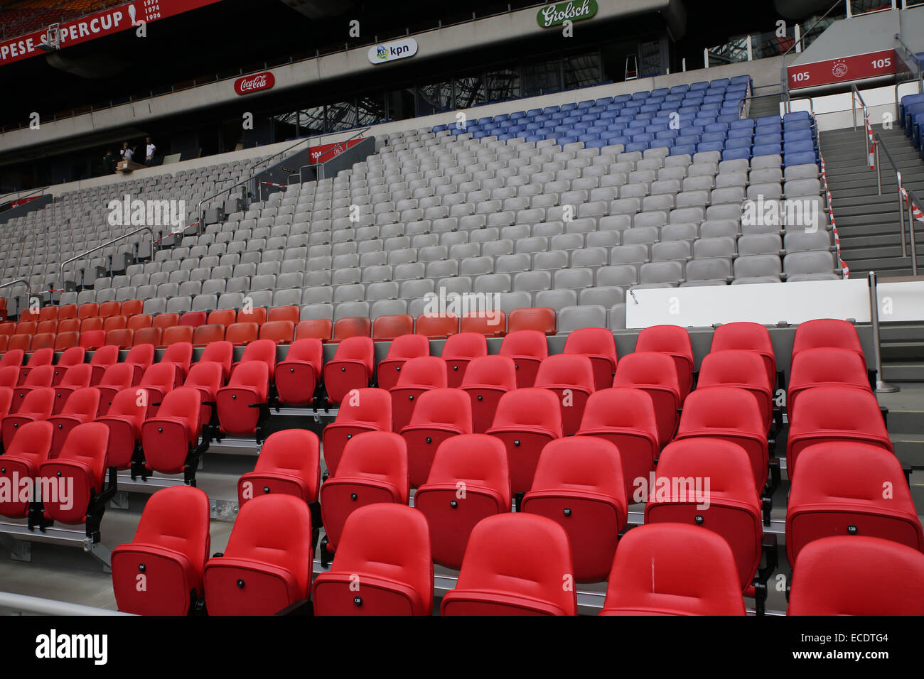 leere Stadion Platz für Sitzgelegenheiten Stockfoto