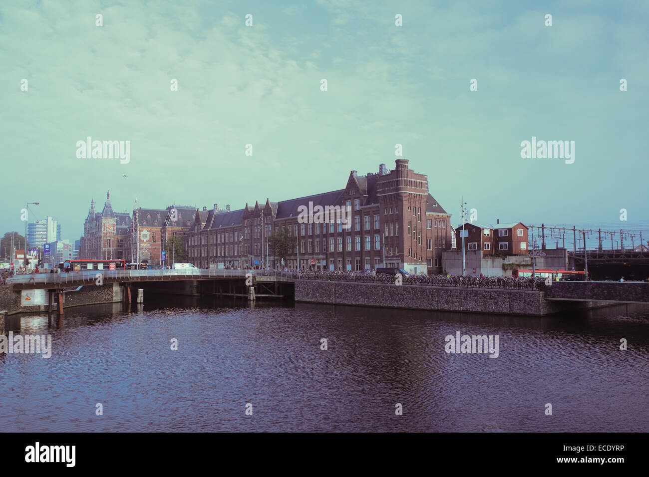 Vintage Amsterdam City Skyline bewölkt Stockfoto