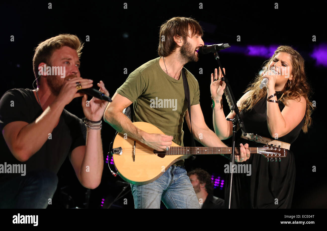 2014 CMA Music Festival abendliche Konzerte bei LP Feld mit: Lady Antebellum wo: Nashville, Tennessee, Vereinigte Staaten, wann: 8. Juni 2014 Stockfoto