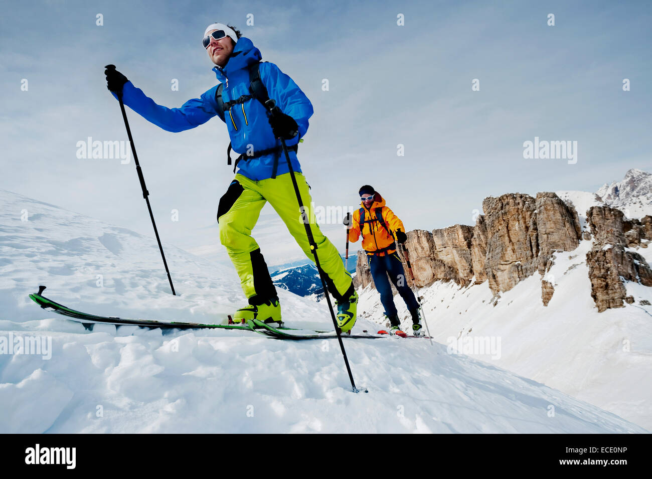 Männer auf einer Skitour, Santa Cristina Valgardena, Alto Adige, Italien Stockfoto