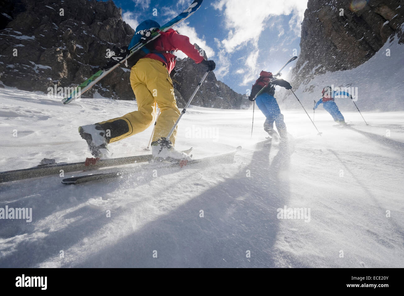 Männer auf einer Skitour, Santa Cristina Valgardena, Alto Adige, Italien Stockfoto