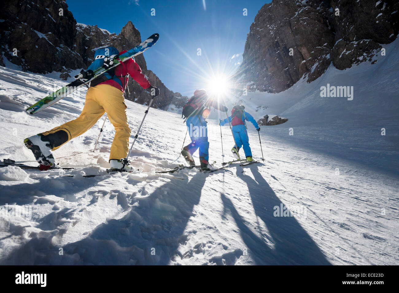 Männer auf einer Skitour, Santa Cristina Valgardena, Alto Adige, Italien Stockfoto
