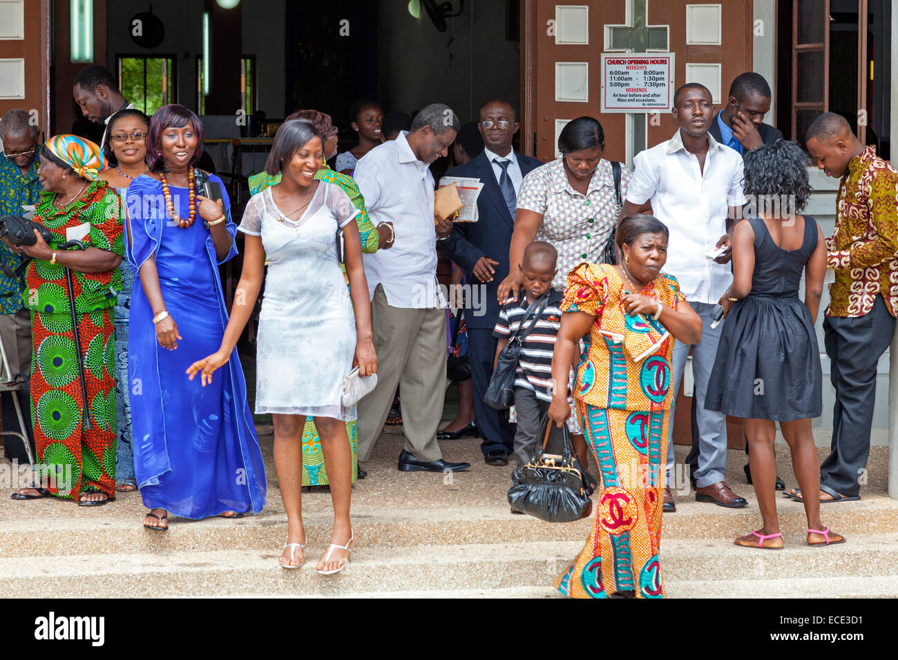 Gemeinde am Heiligen-Geist-Kathedrale, Adabraka, Accra, Ghana, Afrika Stockfoto