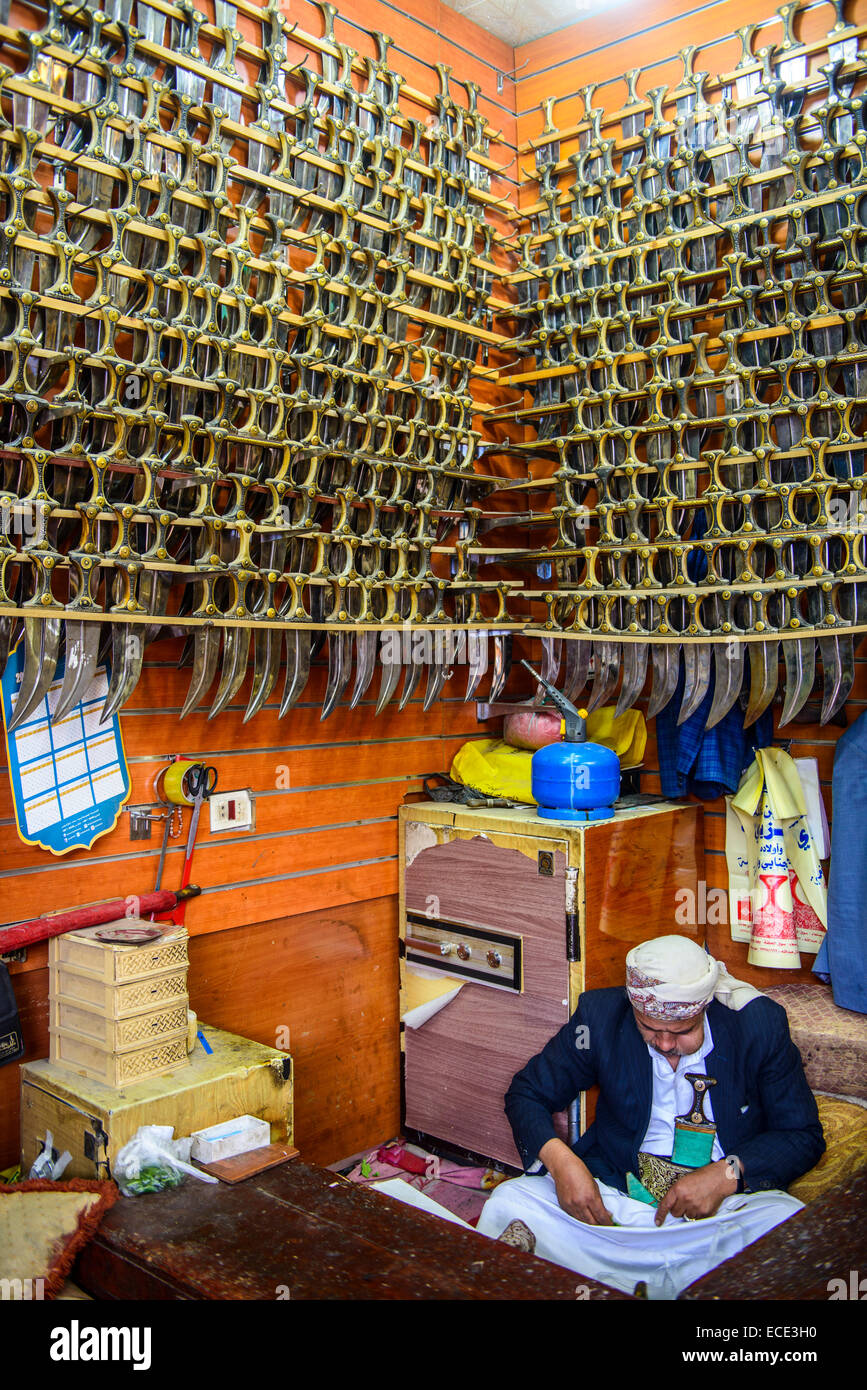 Jambiya-Shop in der Altstadt von der UNESCO World Heritage Site, Sana'a, Sana'a, Jemen Stockfoto