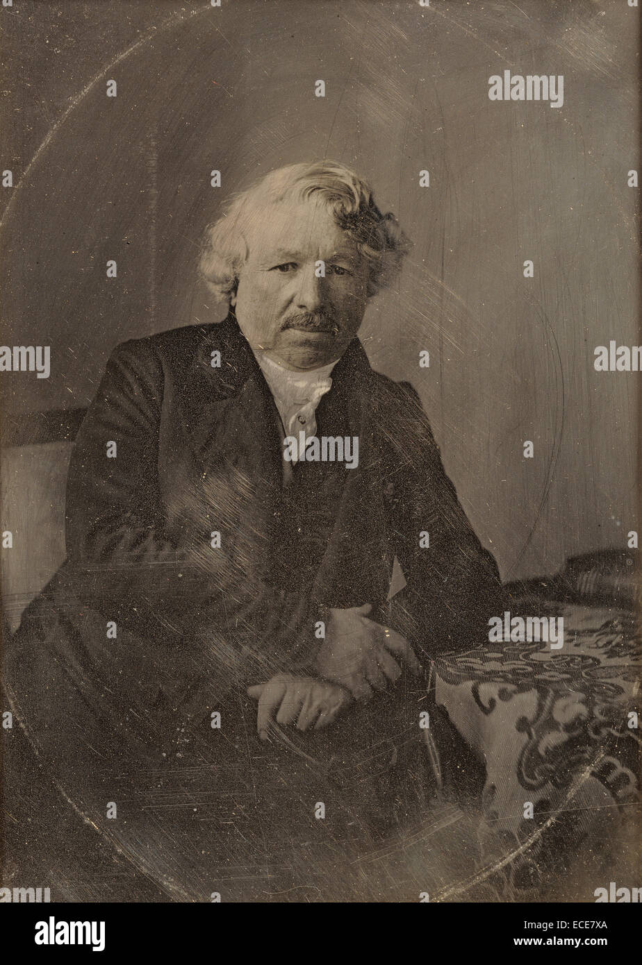 Porträt von Louis-Jacques-Mandé Daguerre; Charles Richard Meade, amerikanisch, 1826-1858; Bry-Sur-Marne, Frankreich; 1848; Daguerreotypie, handkolorierten; 1/2 Teller, Bild: 15,7 x 11,5 cm (6 3/16 x 4 1/2 Zoll.) Stockfoto