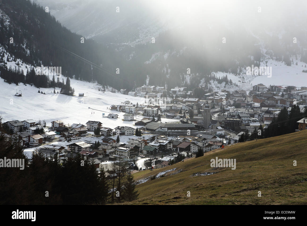 Die Stadt von Lech in Österreich. Lech ist ein beliebter Wintersport-Destination im Arlberggebiet. Stockfoto