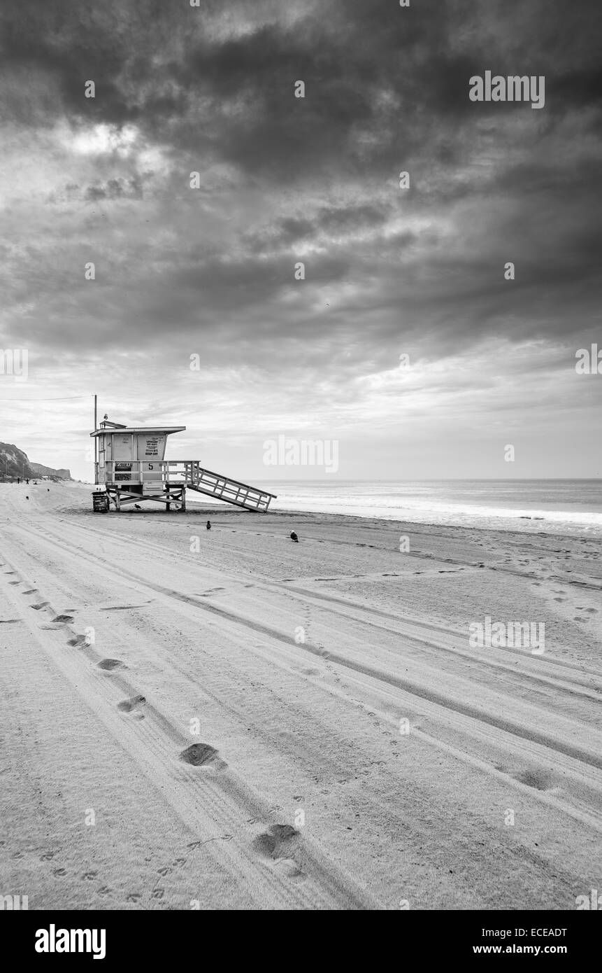 Rettungsschwimmer Hütte am Strand, Malibu, Kalifornien, USA Stockfoto