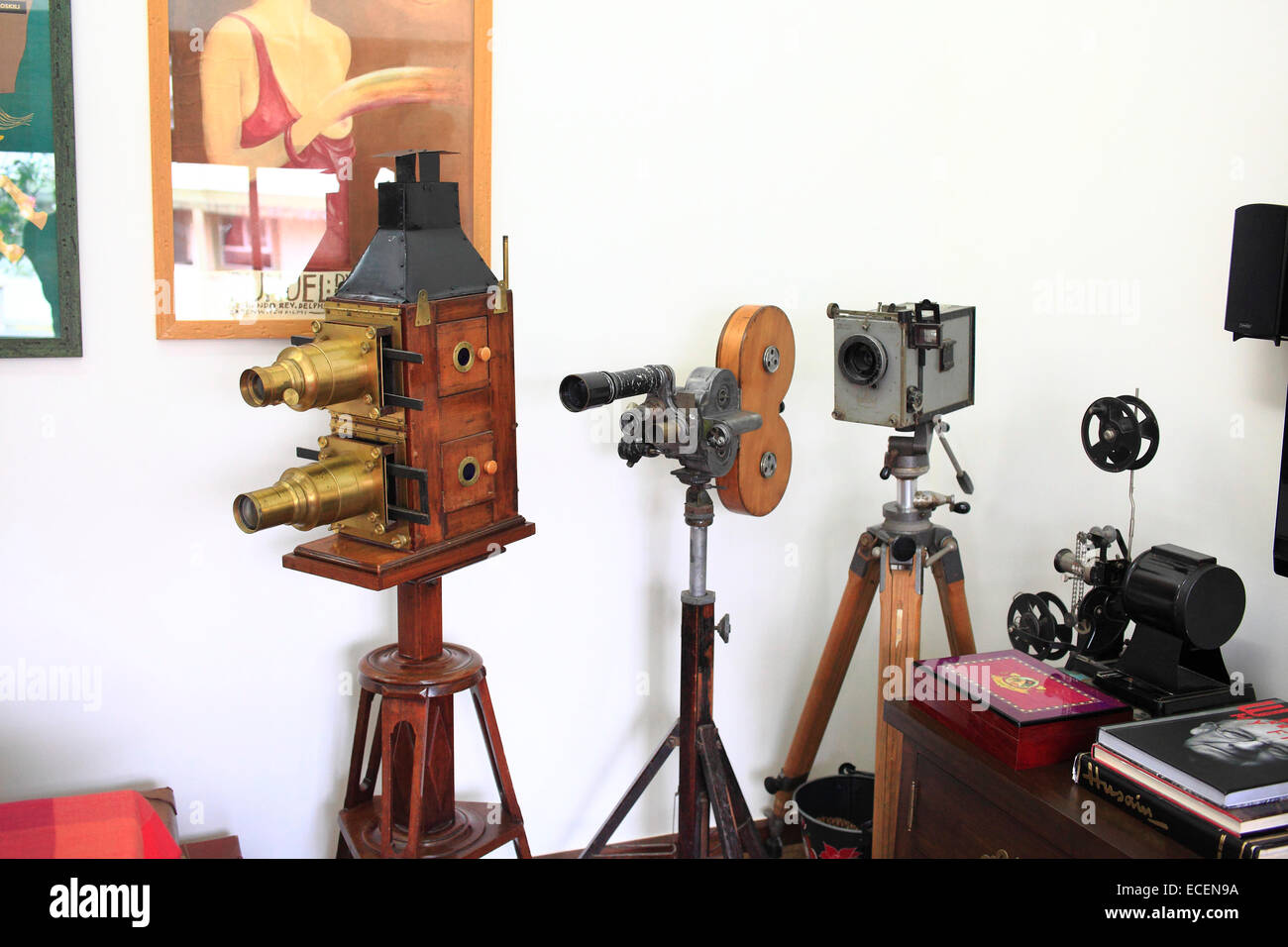 Mumbai, Indien. 14. November 2014. Antike Film Kameras & alte Filme wurden von Shivendra Singh Dungarpur bei seinem Film Heritage Foundation restauriert. © Subhash Sharma/ZUMA Wire/ZUMAPRESS.com/Alamy Live-Nachrichten Stockfoto