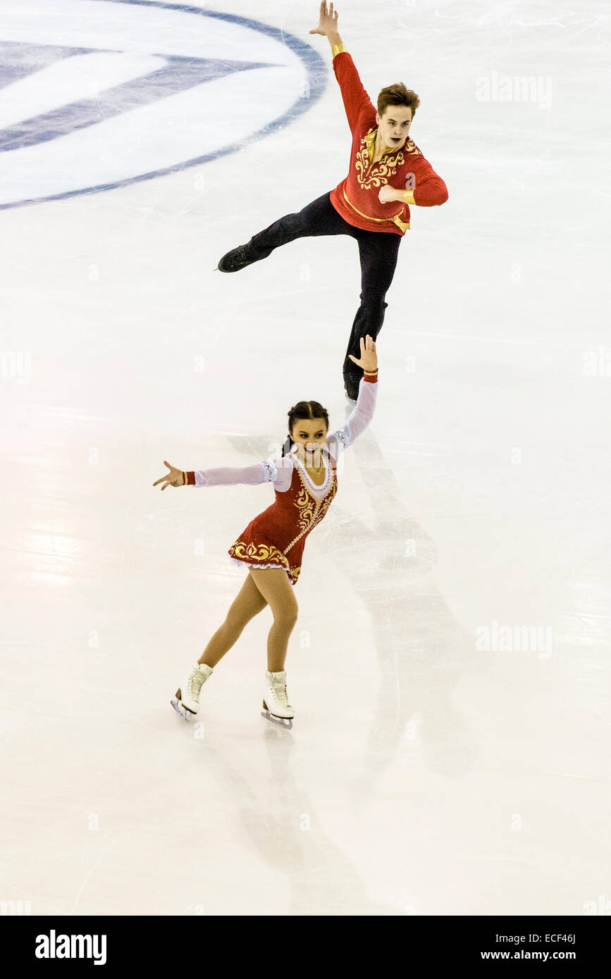 Lina Fedorova / Maxim Miroshkin (RUS) führen in der paar-JUNIOR - Kür bei der ISU Grand Prix of Figure Skating Finale in Barcelona Stockfoto
