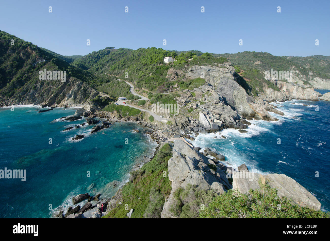 Blick von Mamma Mia Kapelle Agios Ioannis, wieder auf Skopelos, griechische Insel. Oktober. Stockfoto